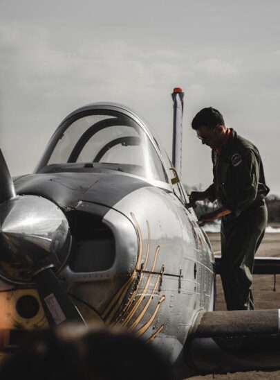 Formación en aviación militar y civil